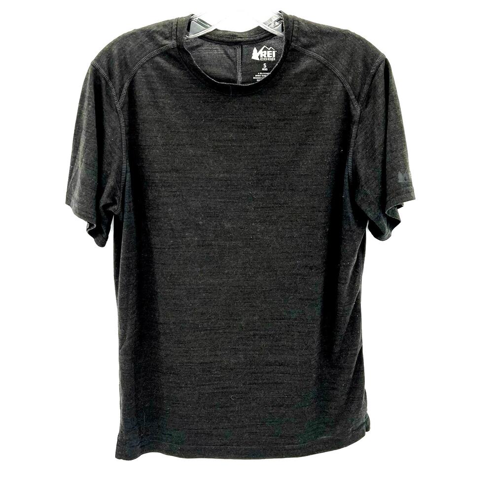 REI Co Op men’s athletic performance t shirt top men.